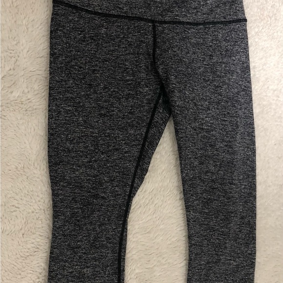 Lululemon High Rise - Picture 2 of 2